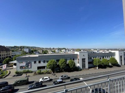 Exklusive, neuwertige 3-Zimmer-Wohnung mit Balkon in Aschaffenburg