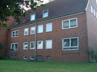 Nette Nachbarn gesucht: ideale 2-Zi.-Wohnung frisch saniert mit Ausblick