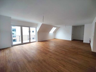 Einzugsbereit! Gemütliche 3 Zi.-Maisonette-Wohn. mit riesigen Wohn-Esszimmer! (WE6) Nur 0,5% Prov.!