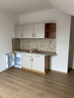 Attraktive und gepflegte 1-Zimmer-Wohnung mit EBK in Amt Creuzburg