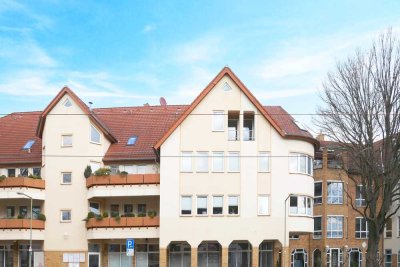 Kassel/ Kirchditmold … Modernisierte, großzügige 3-Zimmer-Wohnung mit Fahrstuhl und Südloggia!