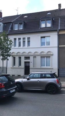 Gepflegte 2-Zimmer-Wohnung mit Balkon in Ratingen