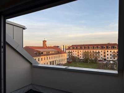 5-ZW Penthouse Charakter, gr. Dachterrasse, Parkett, Aufzug, Einbauküche - ERSTBEZUG