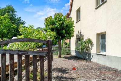 IDEAL FÜR 2-3 PERSONEN - Kleines teilsaniertes Bauernhaus in beliebter Feldrandlage von Mauer