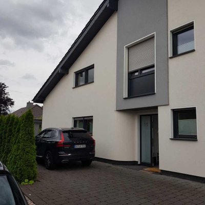 1150 € - 72 m² - 3 Zi. ink Strom, Heizung, Wasser , Einbauküche, Luftungsanlage,weiteren Nebenkosten