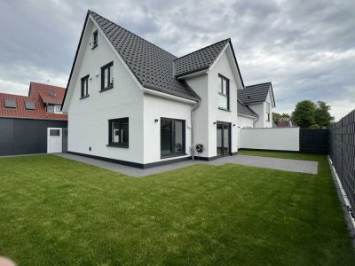 Erstbezug in Bestlage – Premium-Doppelhaushälfte in Hundsmühlen