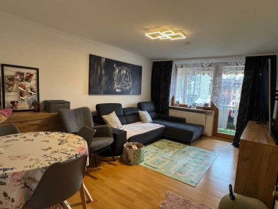 Attraktives Wohnen in der Weststadt: Lichtdurchflutete 3-Zimmer-Wohnung mit Balkon und Garage