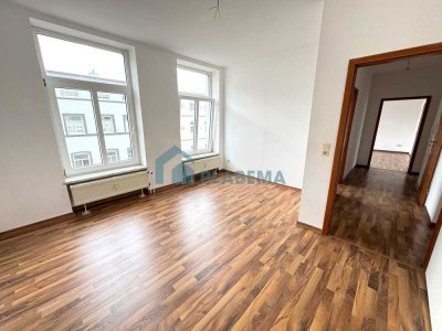 4-Zimmer-Wohnung in Renovierung mit Tageslichtbad in ruhiger zentraler Lage – ideal auch für eine WG