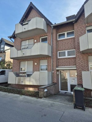 Schöne 2-Zimmer-Wohnung mit Einbauküche und Balkon in 52477, Alsdorf