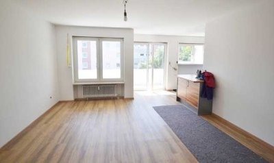 Gemütliche 1,5 Zimmer mit EBK/Keller/Garage in Germering