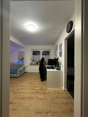 Refrath, 2 Zimmer , Dachgeschoss, Wald