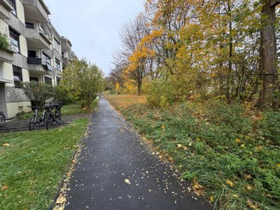 Weende Nord: 2 Zimmer mit Balkon, Gartengeschoß, Fußbodenheizung