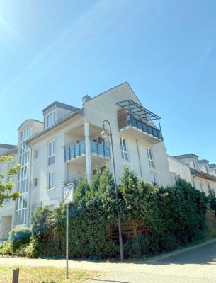 vermietete, moderne 2-Zimmer-Wohnung mit Balkon, 2. OG und PKW-Stellplatz in Schönfließ