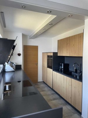 Moderne 4-Zimmerwohnung von Privat