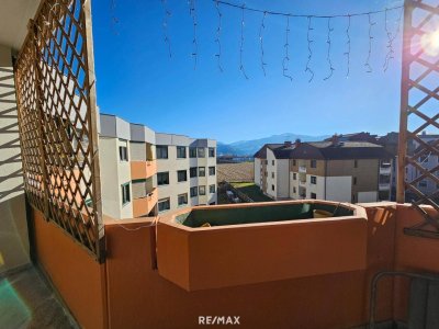 "KAUFANBOT nach 10 Tagen" Helle 4-Zimmer-Eigentumswohnung mit Loggia, Tiefgaragenplatz und perfekter Infrastruktur