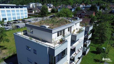 Tolle 4-Zimmer-Penthousewohnung mit großer Terrasse &amp; Garagenbox