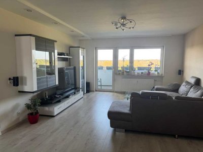 Stilvolle 3-Raum-Wohnung mit gehobener Innenausstattung mit Balkon und Einbauküche in Viernheim