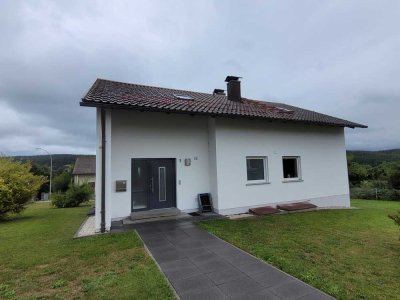 Einfamilienhaus mit Garten in Oberviechtach zu vermieten