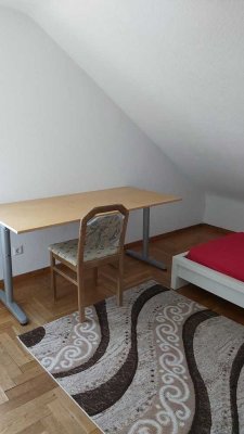 Gepflegte 1-Zimmer-Wohnung mit EBK in Ludwigsburg