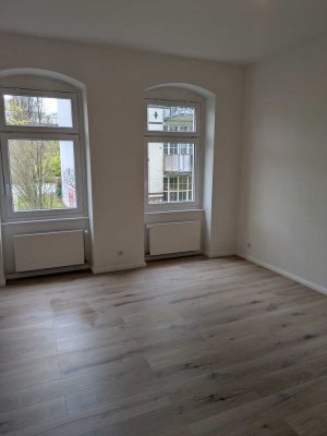 Charmante 1-Zimmer-Altbauwohnung im Herzen am Boxhagener Platz