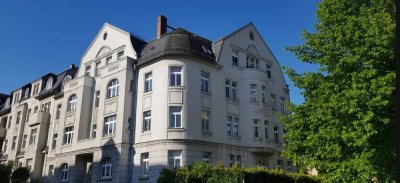 MEGA =》EINBAUKÜCHE, BALKON, PKW-STELLPLATZ !!