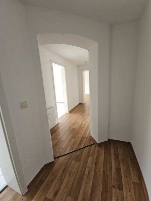 450 € - 80 m² - 4.0 Zi.