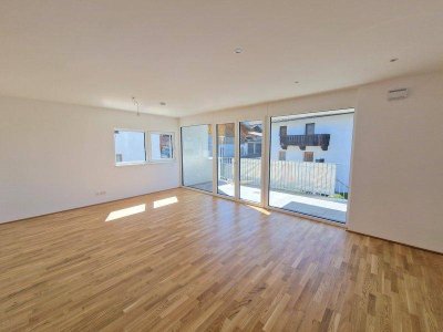 Exklusive 2-Zimmer-Wohnung mit Balkon Top 3