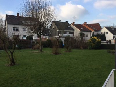 Super schöne, 2 Z.-Whg. mit Süd-West Balkon und tollem Gartenblick im Essener Westen