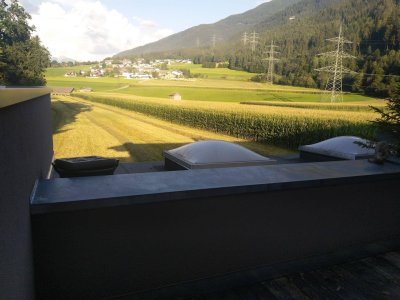 2 Zimmerwohnung möbliert mit Terrasse im Osten