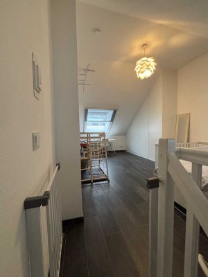 Attraktive 2-Zimmer-Maisonette-Wohnung mit Balkon & Königstuhlblick in Heidelberg-Schlierbach