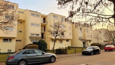 Provisionsfreie, Helle 3-Zimmer-Wohnung mit Balkon, Garage und Grünblick – frisch modernisiert
