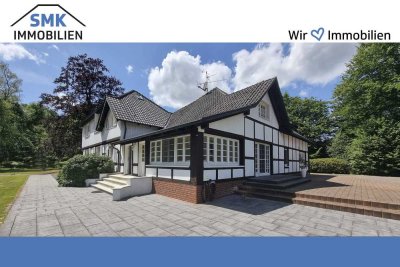 Parkblick statt Straßenlärm: stilvoll wohnen im
Grünen - Maisonettewohnung im Fachwerkhaus!