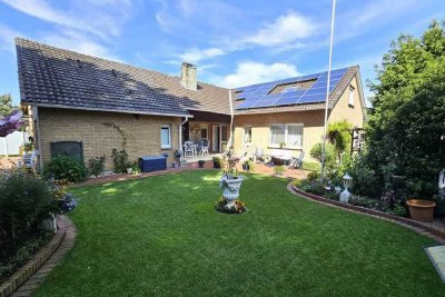 gepflegtes Einfamilienhaus mit Einliegerwohnung, Sauna, und Photovoltaikanlage in ruhiger Siedlungsr