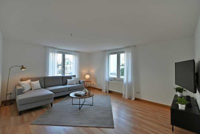 Mitten im Heisinger Dorf! 4-R.-Whg. im Erdgeschoss mit Terrasse, Gärtchen & 2 Stellplätzen