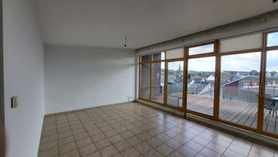 Moderne 2‑Zimmer Wohnung im 4. OG mit Balkon in Leichlingen
