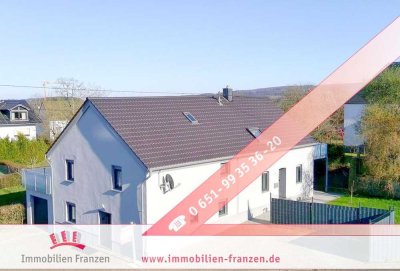 Schillingen: Provisionsfreies Zweifamilienhaus - 2021 umfassend saniert mit Garten, Garage, Balkon &
