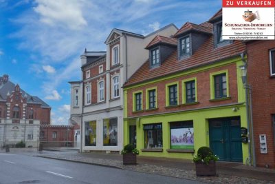 Wohn- und Geschäftshaus im Zentrum von Gnoien