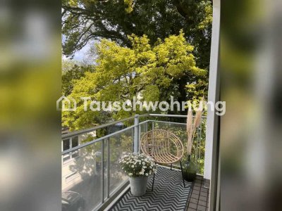Tauschwohnung: Große frisch sanierte Wohnung mit zwei Balkonen