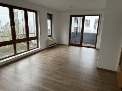 Schöne, helle 2-Zimmer-Wohnung mit Balkon in Wiernsheim