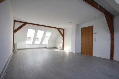 Citylage Nauen: 4-Zimmer-Dachgeschosswohnung nach umfassender Renovierung – Erstbezug