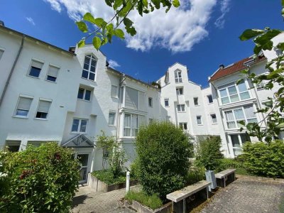 Teilmöblierte, perfekte 3,5-Zimmer-Maisonettewohnung mit viel Raum, Licht sowie Tiefgaragenplatz.