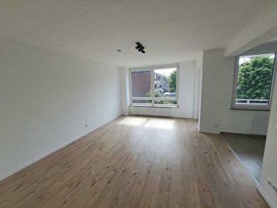 Freundliche und vollständig renovierte 2-Zimmer-Wohnung mit Balkon in Dorsten