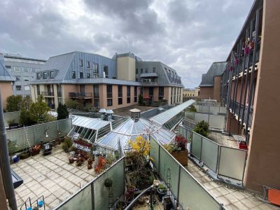 Erstbezug nach Renovierung:  Wohntraum mit Balkon am Augsburger Hauptbahnhof - ideal für Pendler