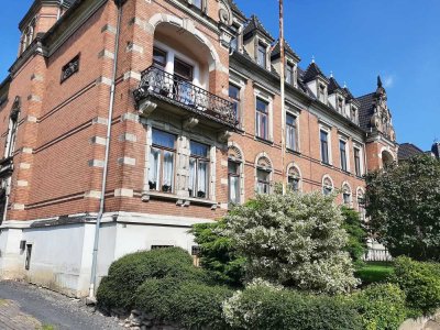 Bezugsfreie Etagenwohung in Gründerzeit Stadtvilla mit eigenem Gartengrundstück! Provisionsfrei!