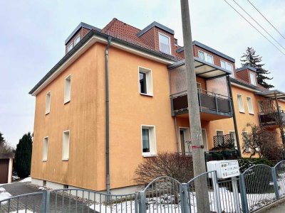 Bezugsfreie 3 Raumwohnung am Dresdner Stadtrand, ruhig, grün mit Balkon und sep. Gartenanteil