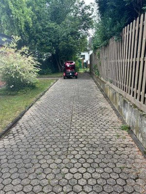 Bungalow Rheinnähe in Köln Westhoven
