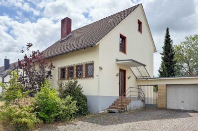 Familienglück mit großem Gartenparadies - Einfamilienhaus mit Charme und Potenzial!