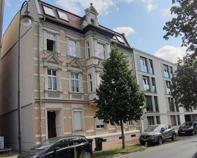 TOP SANIERTE 4-ZIMMER ETAGENWOHNUNG IN DE-NORD