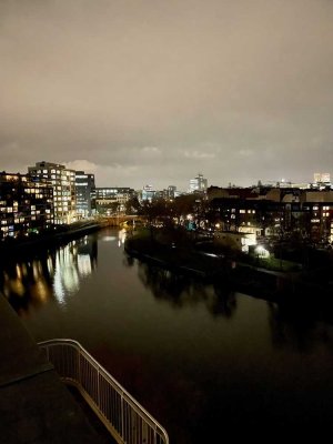 Wohl das schönste Penthouse in exklusiver Wasserlage im Herzen von Berlin