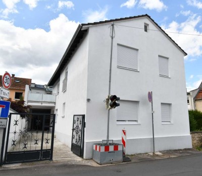 Top 2 Familienhaus- fast alles neu gemacht und im allerbesten Zustand, freigestellt!